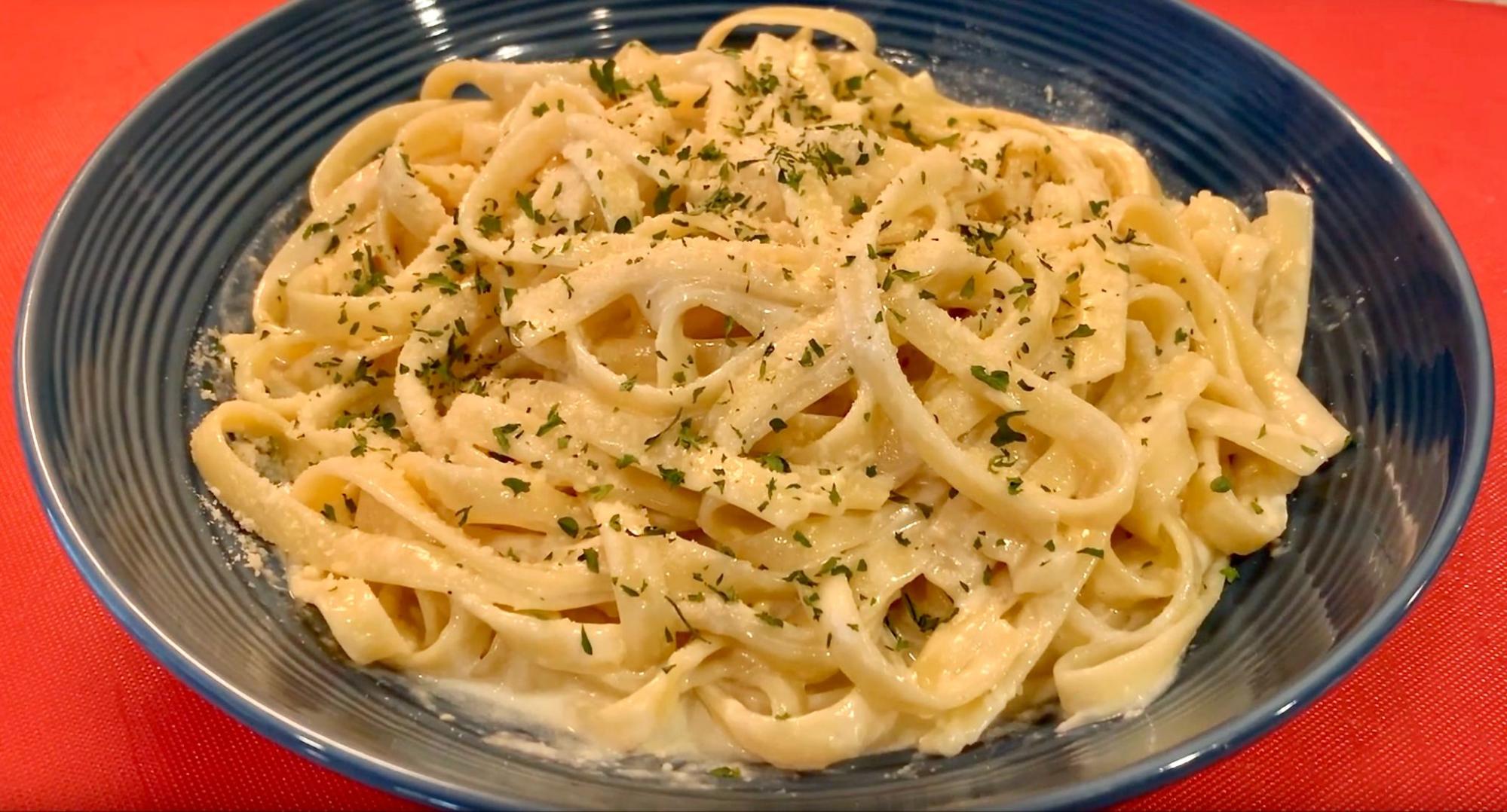 Vito’s Fettuccine Alfredo